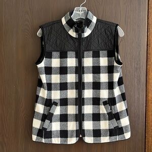 Talbot’s black and white checked vest. Size Sp.